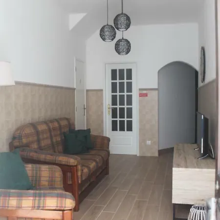 דירה Isaura Henriques *