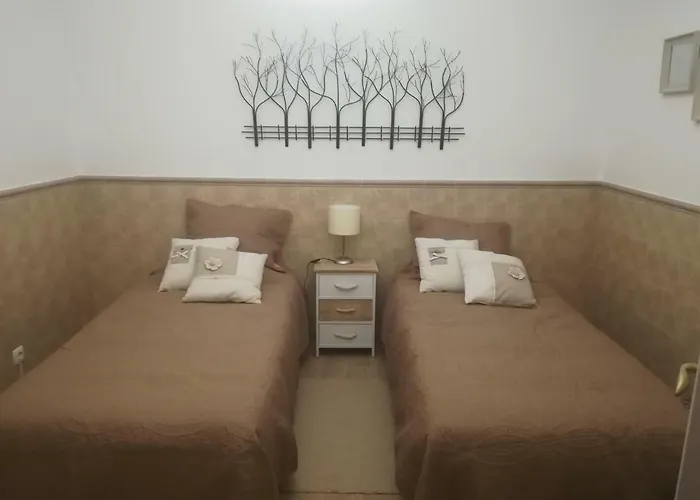 Апартаменты Isaura Henriques Пениши